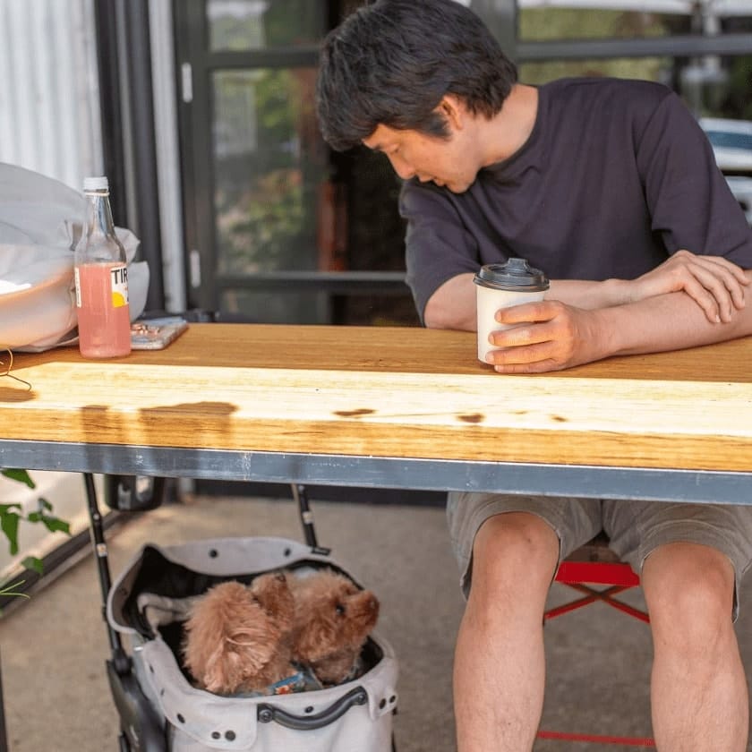 Mine dines with his dogs at Melbourne's pet friendly cafe outdoor seating